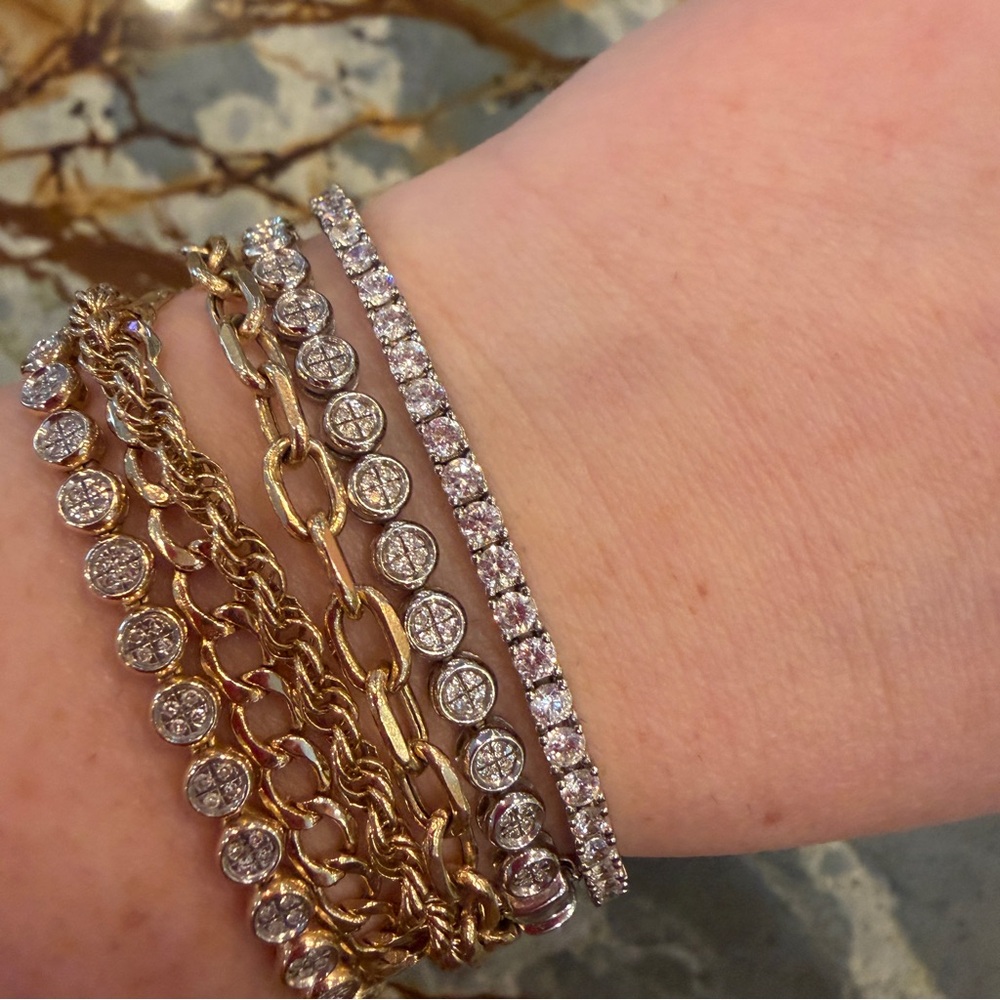 Gorgeous cz diamond tennis bracelet white gold plated #luxury #jewelry 6 inches